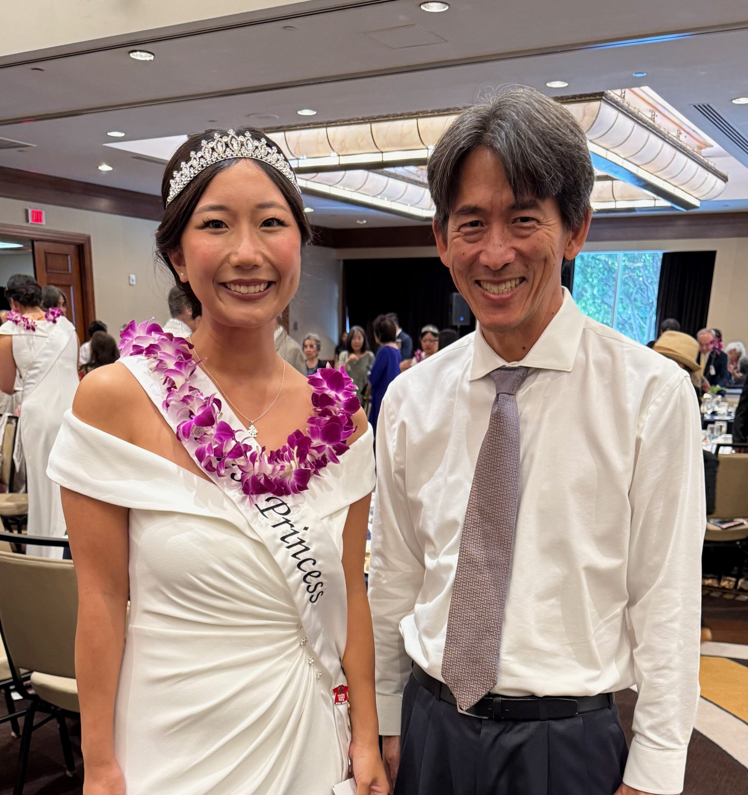 1st Princess Ai Grace Kusayanagi with Barry Goy of JAMA at the Pioneer Spirit Award during Nisei week